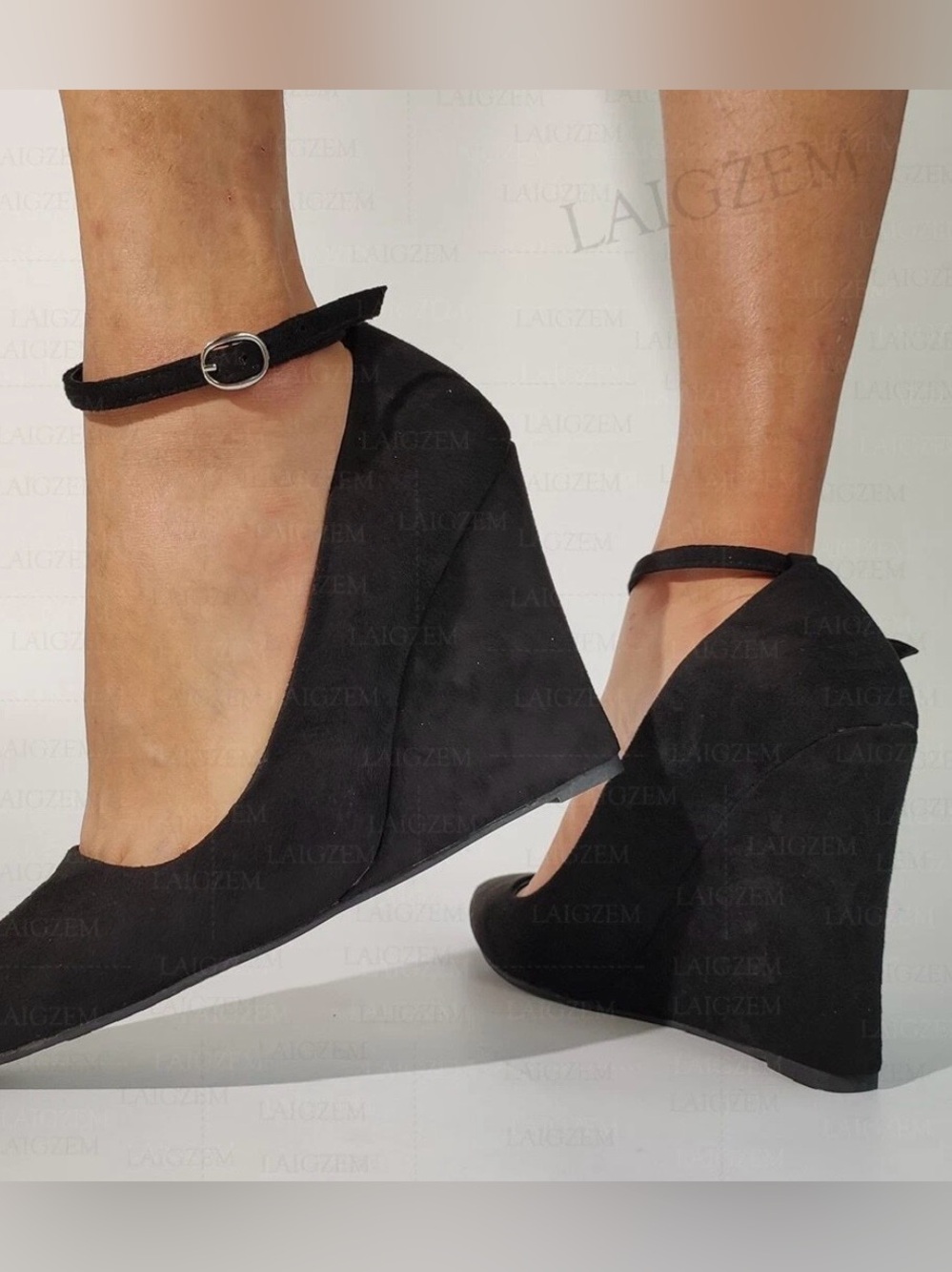 Sz 10.5 Aerosoles Isolda Black Suede Wedge Pumps NWOT